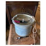 Vintage minnow floating bucket