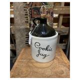 Monmouth cookie jug