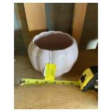 Gilmer pottery, pink speckled round planter