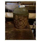 Vintage floral hanger 12 x 9