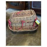 Yogi bear picnic basket 14x20