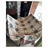 Quilt with  circles and crocheted appliquï¿½s green