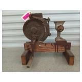 Cast iron corn sheller 16 x 16 x 8