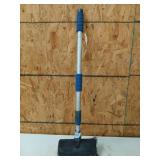 Extendable 67" wash brush