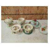 Four pieces of Camark fruit-themed decor, and t