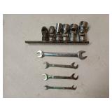 Snap-on wiggle sockets, small wrenches