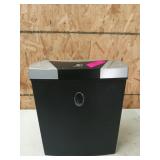 NoviTech paper shredder, works