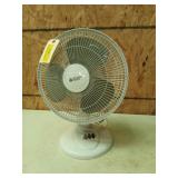 Beyond breeze three-speed table fan, works