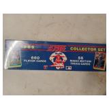 Score 1989 collector set of baseball cards,