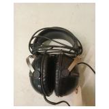 Pioneer SE-205 headphones