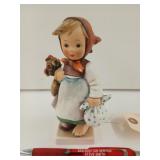 W. Goebel Hummel "weary wanderer" figurine #204,