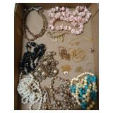 Asst necklaces, pendants