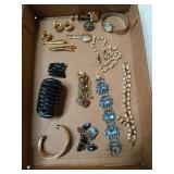 Asst jewelry, cuff links