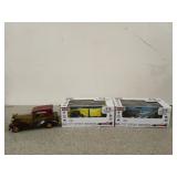 2 RC Indy cars, wooden car