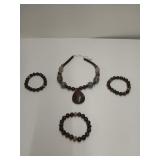 Pretty Stone necklace, needs slight repair, with