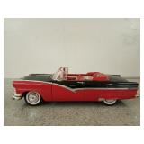 ERTL 1956 Ford sunliner diecast collectible