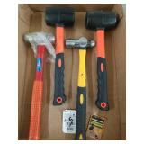 2 rubber hammers, 2 ball peen hammers