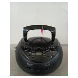 AM / FM radio, CD player works