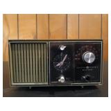 General Electric radio alarm clock, works