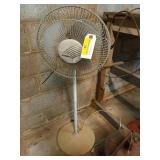 Lasko pedestal fan, works