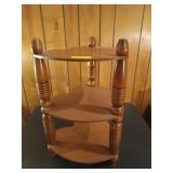 Wood 3 tier heart-shaped shelf 24x15