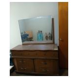 6 drawer dresser with beveled mirror 65 x 50 x 18