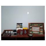 Asst golf decor, tiny AM/FM radio, the challenge