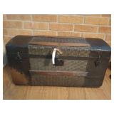 Camelback trunk w/ tray 15x13x14