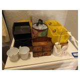 Organizers / small totes/desktop Ottlite