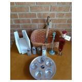 Basket of asst kitchen items / decor