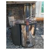 Bella juicer, works