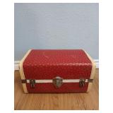 Old, Red with stars, doll outfit trunk, 9 by 16