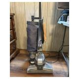 Kirby vacuum G4; comes with extra bags- works