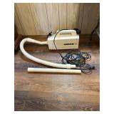 ORECK ï¿½ XL vacuum with extension wand- works