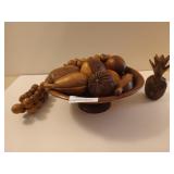 Wooden fruit bowl and fruit