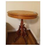 Walnut voctorian side table 28x21x16