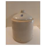 No 5 crock jug, spout broke