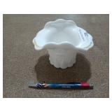 Milk glass basket 4x6x4.5