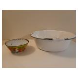 Enameled wash tub, bowl