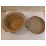 Pampered chef family heritage stoneware bowl,