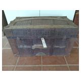 Old trunk 16x31x17