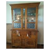 Stanley furniture oak 2 pc illuminated china