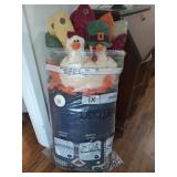 Asst seasonal throw pillows