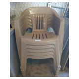 5 plastic patio chairs