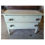 2 drawer chest 28x18x38