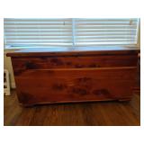 Oscar Short cedar chest on casters w/ tray