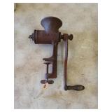 Universal number 3 meat grinder