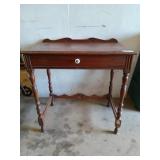 Desk / sewing table 29 x 18 x 30