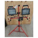 Craftsman adjustable work light on stand, works