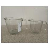 Glass 1 cup / 2 cup measuring cups, measurements